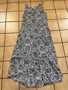 CAbi navy Blue and White Floral Dress